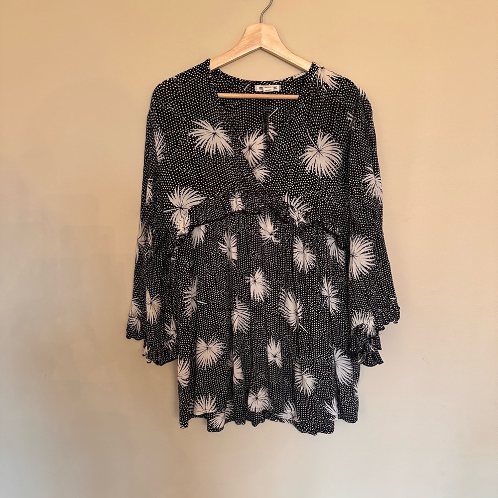 Billabong Black Relaxed Ruffled Mini Dress